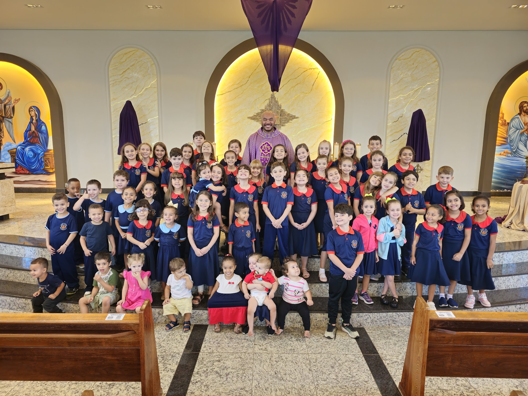 Celebração da Páscoa com os alunos